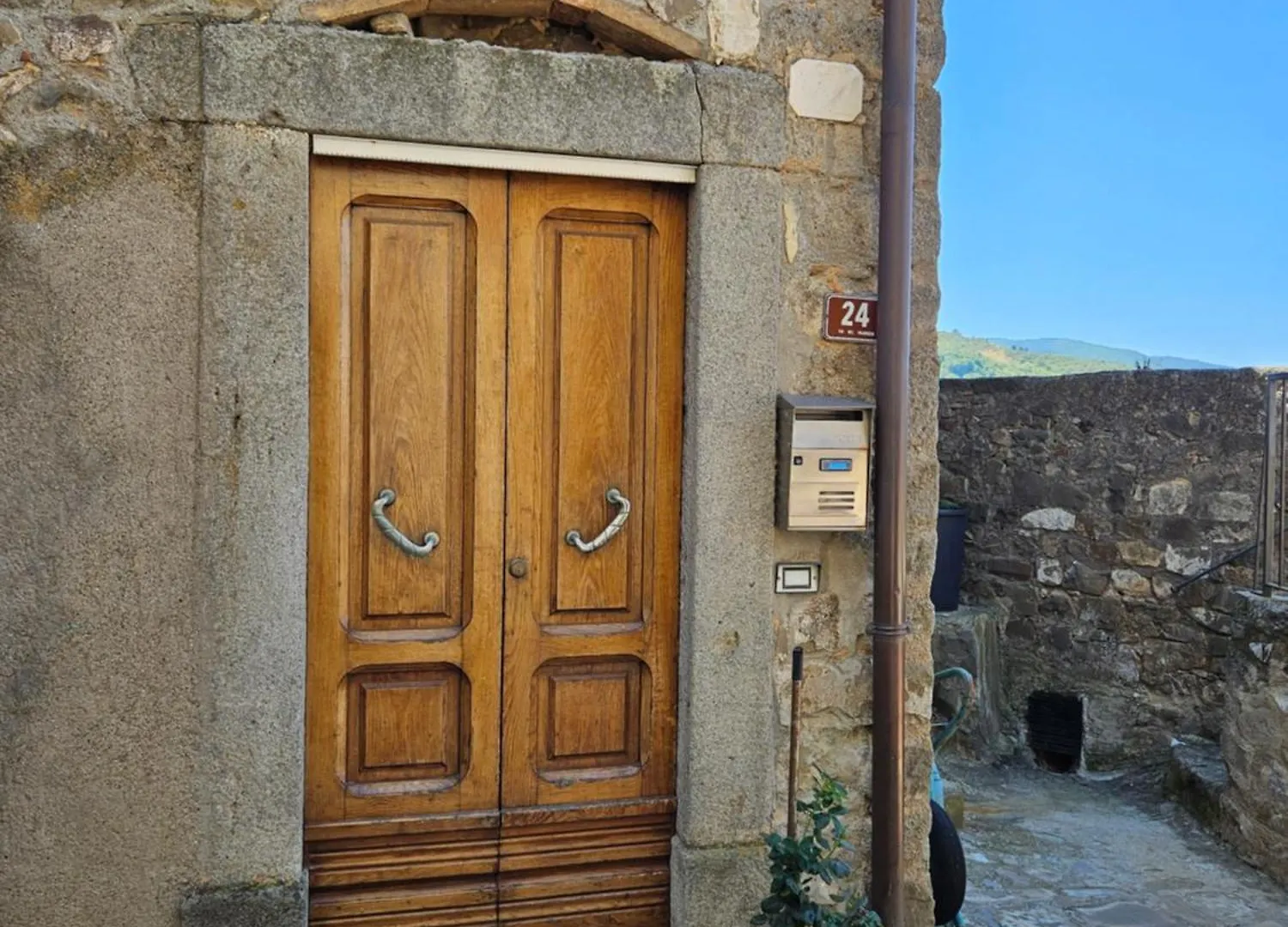 Casa Con 2 Camere In Borgo Medievale Montegiovi Włochy